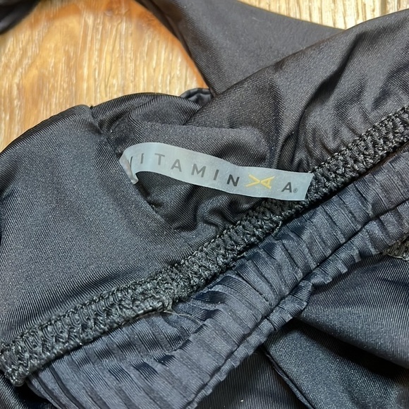 Vitamin A Black Bikini Set RTM - Picture 8 of 8